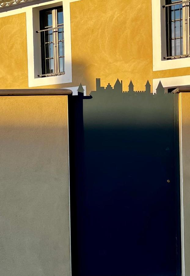Les Demoiselles De La Tour ! Lägenhet Carcassonne Exteriör bild